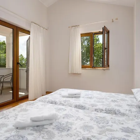 Genia I Holiday home