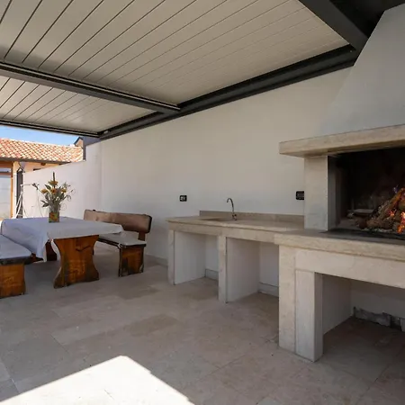 Holiday home Genia I